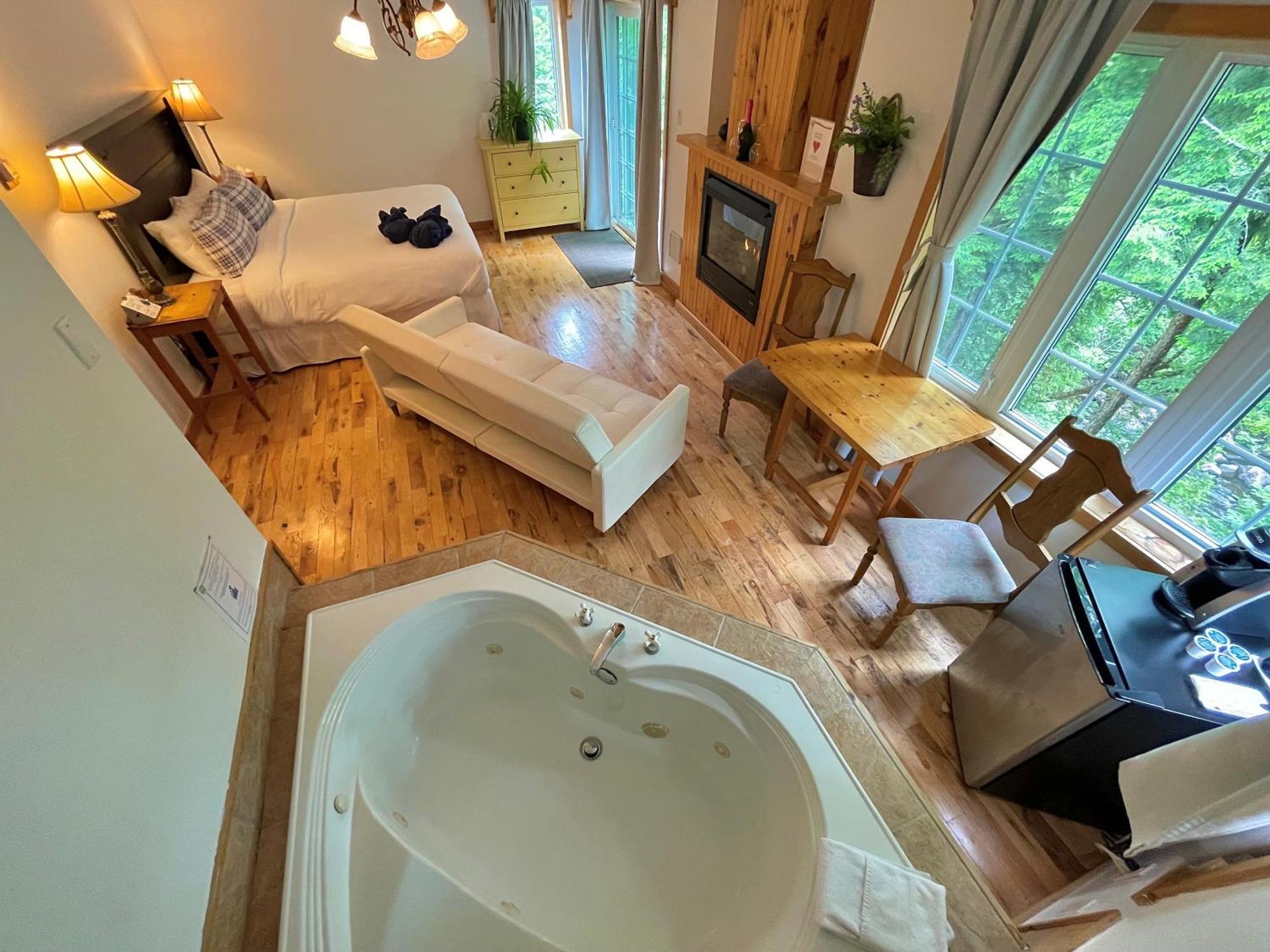 Auberge Spa & Beaux Reves Sainte-Adele Ngoại thất bức ảnh