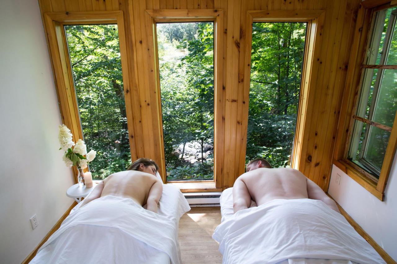 Auberge Spa & Beaux Reves Sainte-Adele Ngoại thất bức ảnh
